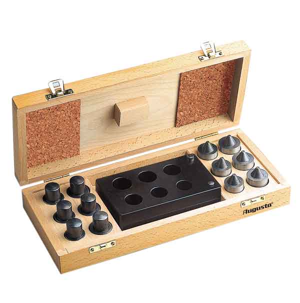 Aushau- und Formwerkzeug